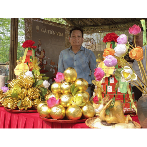 VCF đã tham gia nghi lễ thắp hương dâng lễ vật lên Vua Hùng